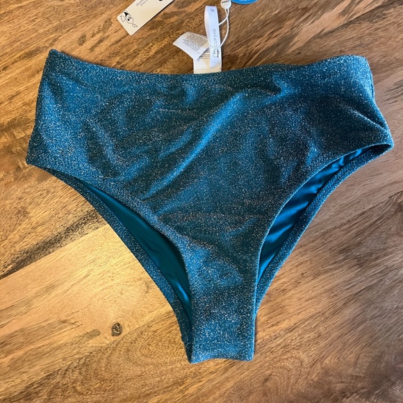 Cupshe Blue Shimmery Bikini - Picture 5 of 8